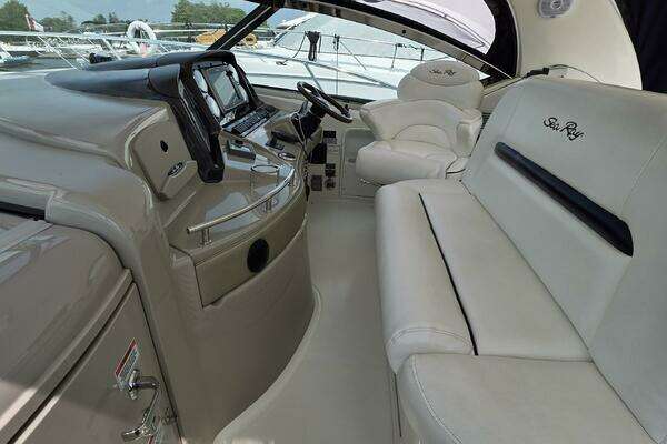Sea Ray 44 Sundancer Yacht For Sale
