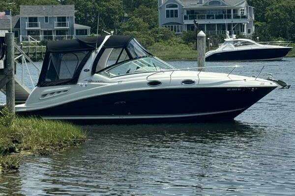 Photo of the 2006 Sea Ray 