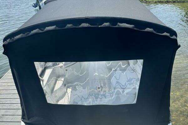 Photo of the 2006 Sea Ray 