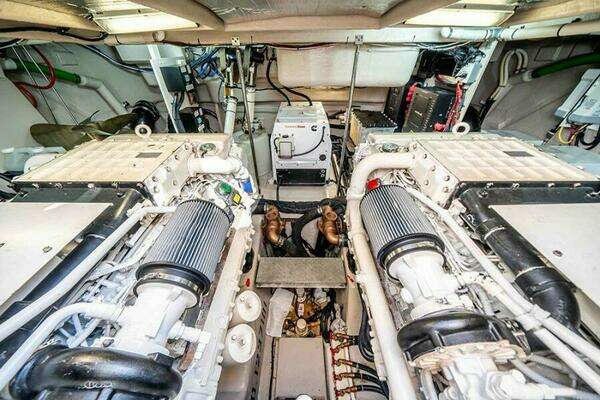 Sea Ray 610 Sundancer Yacht For Sale