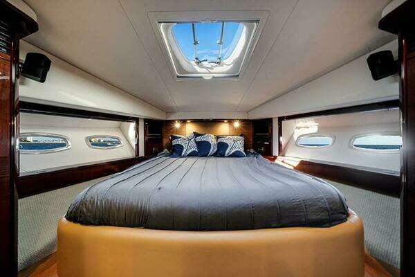 Sea Ray 610 Sundancer Yacht For Sale