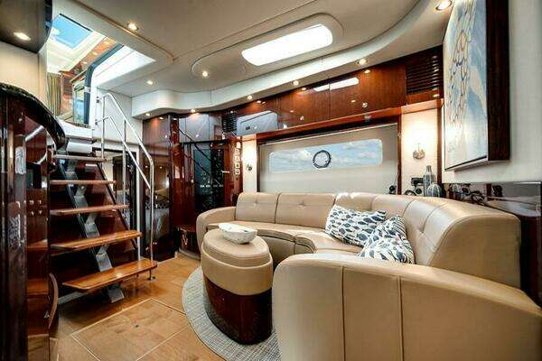 Sea Ray 610 Sundancer Yacht For Sale
