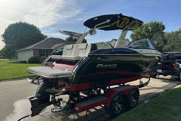 Photo of the 2018 Bryant Calandra