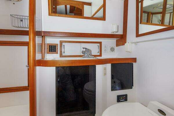 Sabreline ACMY Yacht For Sale