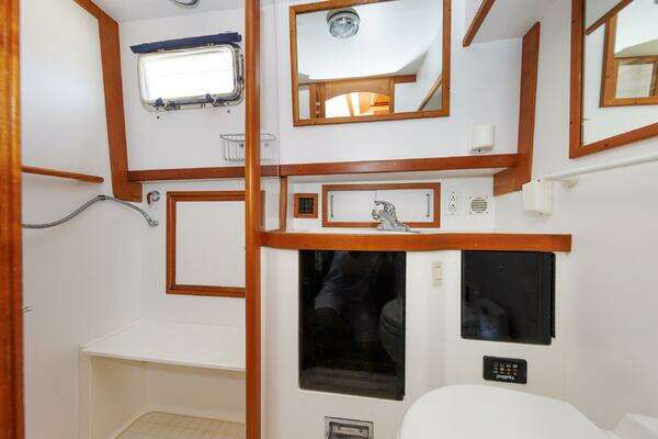 Sabreline ACMY Yacht For Sale