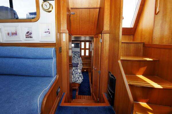 Sabreline ACMY Yacht For Sale