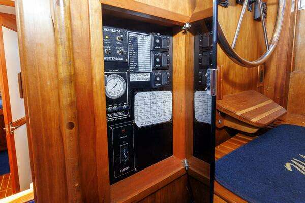 Sabreline ACMY Yacht For Sale