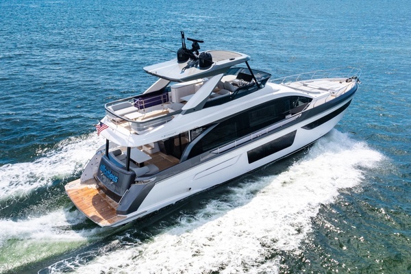 EFFORTLESS 68ft Azimut Yacht For Sale