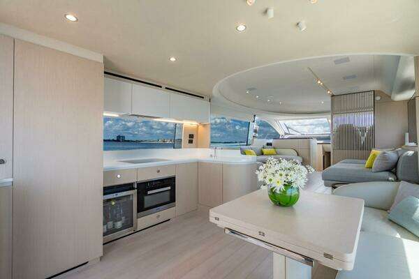 Azimut Fly 68 Yacht For Sale