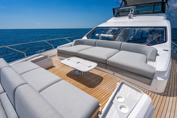 EFFORTLESS 68ft Azimut Yacht For Sale