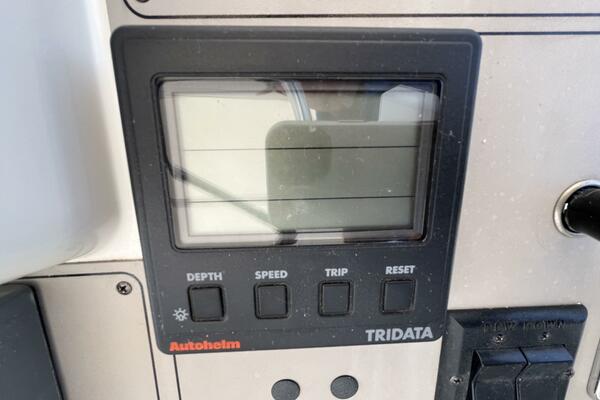 Deep Blues 37ft Carver Yacht For Sale