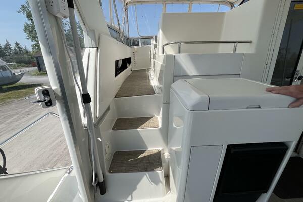 Deep Blues 37ft Carver Yacht For Sale