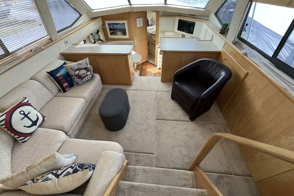 Deep Blues 37ft Carver Yacht For Sale