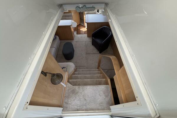 Deep Blues 37ft Carver Yacht For Sale