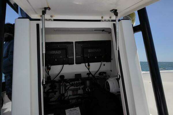 CG Boat Works 35 M-Series Yacht For Sale