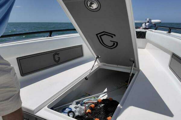 CG Boat Works 35 M-Series Yacht For Sale
