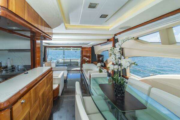 Azimut Flybridge Yacht For Sale
