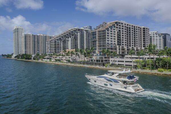 Azimut Flybridge Yacht For Sale