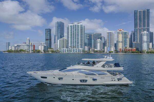 Azimut Flybridge Yacht For Sale