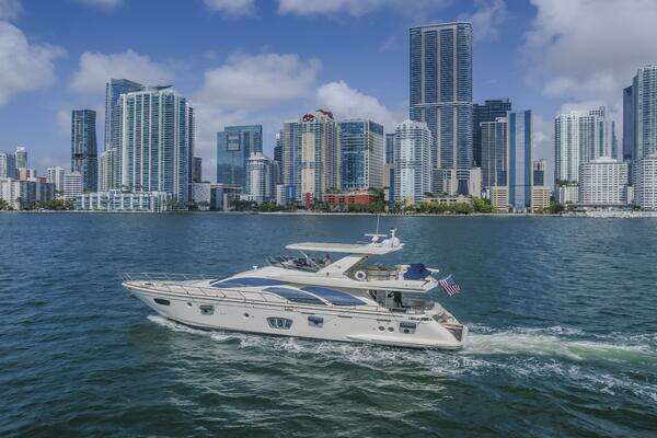 Azimut Flybridge Yacht For Sale