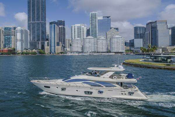 Azimut Flybridge Yacht For Sale