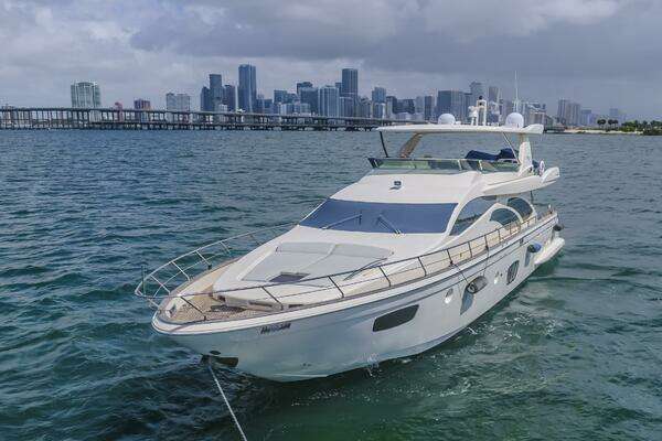 Azimut Flybridge Yacht For Sale