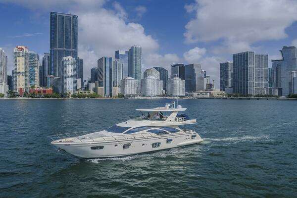 Azimut Flybridge Yacht For Sale