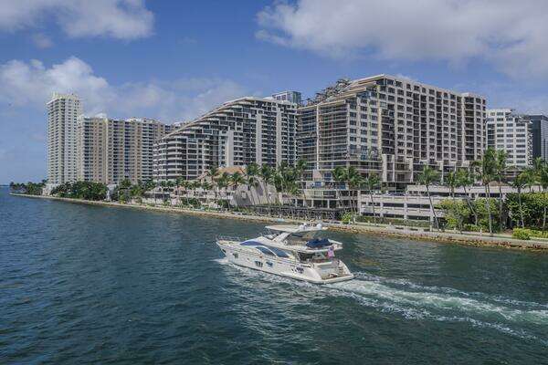 Azimut Flybridge Yacht For Sale