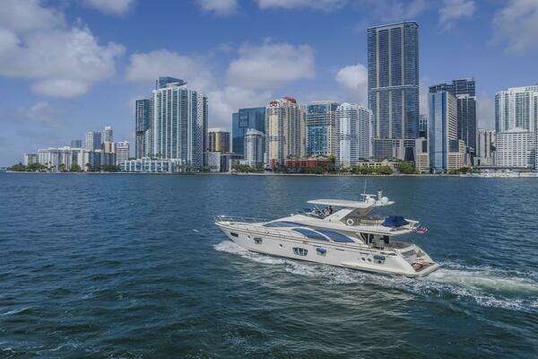 Azimut Flybridge Yacht For Sale