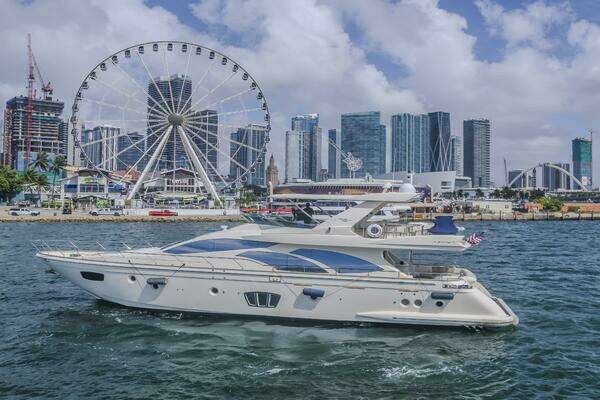 Azimut Flybridge Yacht For Sale