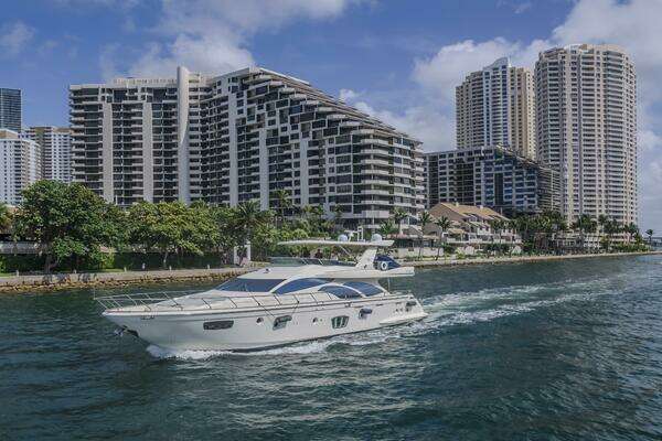 Azimut Flybridge Yacht For Sale