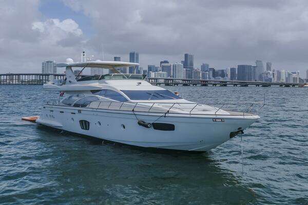2008 Azimut 75