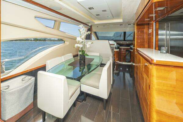 Azimut Flybridge Yacht For Sale