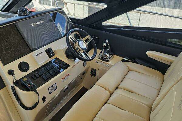 Sea Ray  Yacht For Sale