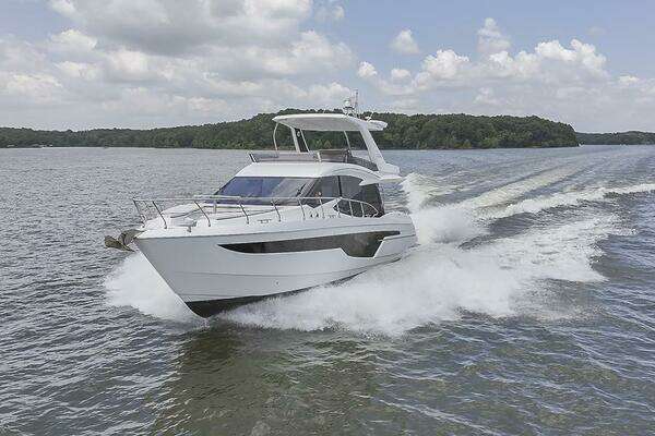 Galeon 500 Fly Yacht For Sale
