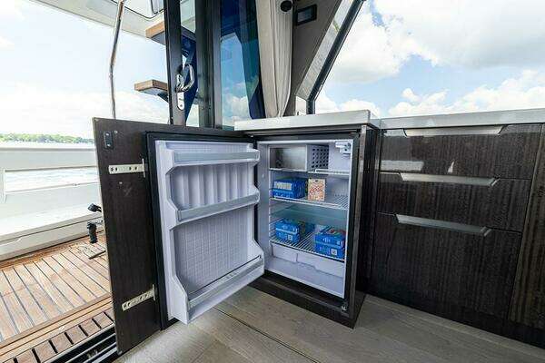 Galeon 500 Fly Yacht For Sale
