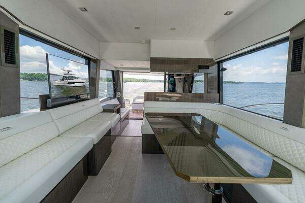 Galeon 500 Fly Yacht For Sale