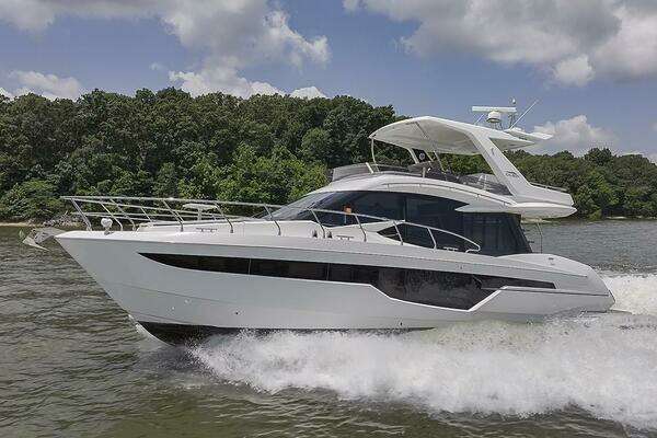 Galeon 500 Fly Yacht For Sale