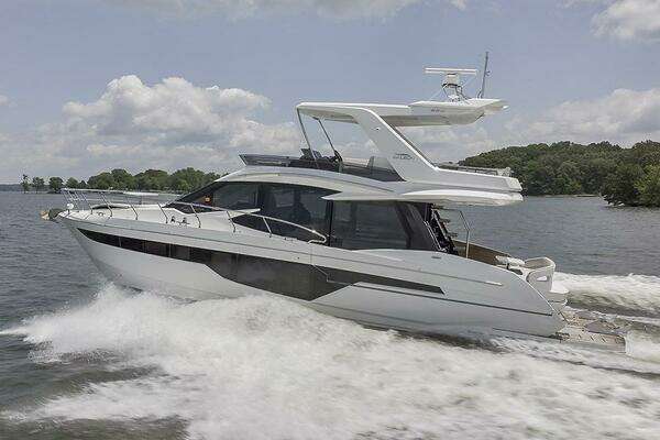 Galeon 500 Fly Yacht For Sale