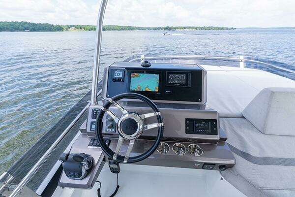 Galeon 500 Fly Yacht For Sale