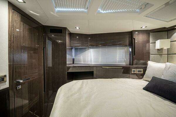 Galeon 500 Fly Yacht For Sale