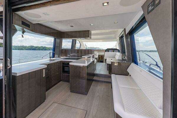 Galeon 500 Fly Yacht For Sale