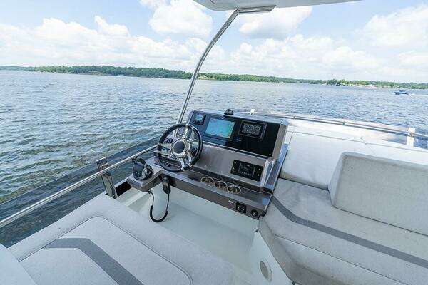 Galeon 500 Fly Yacht For Sale