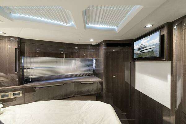 Galeon 500 Fly Yacht For Sale