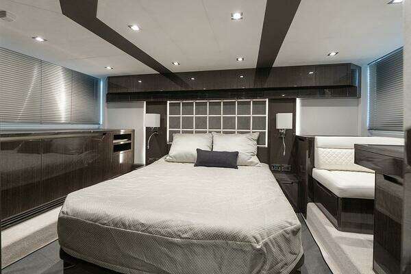 Galeon 500 Fly Yacht For Sale