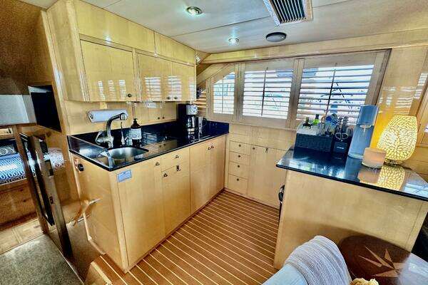 Jefferson 52 Pilot House Yacht For Sale