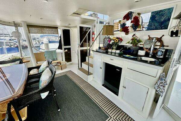 Jefferson 52 Pilot House Yacht For Sale