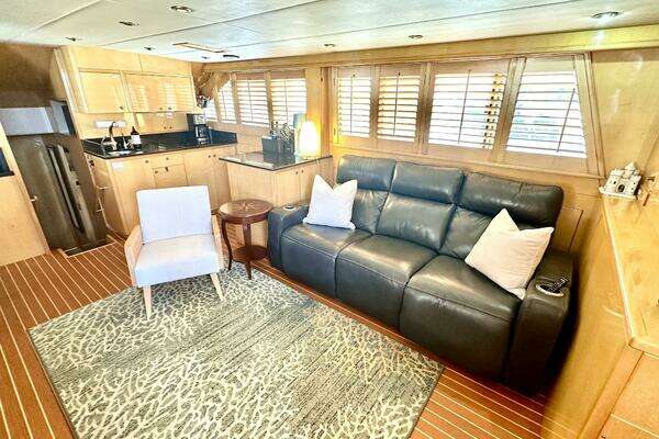 Jefferson 52 Pilot House Yacht For Sale
