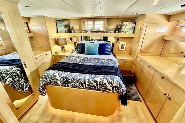 Jefferson 52 Pilot House Yacht For Sale