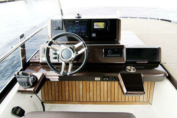Galeon 550 Yacht For Sale